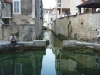 A Tonerre, source naturelle de légendes...